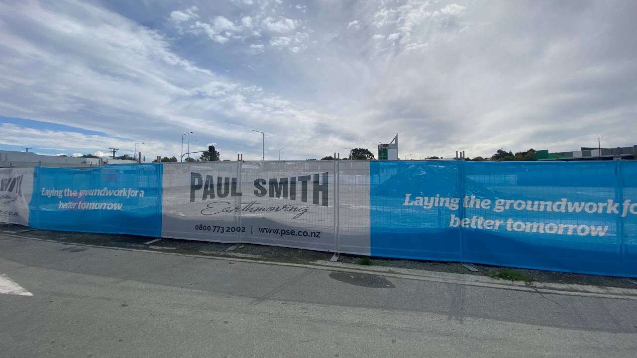 How Paul Smith Earthmoving maximised site branding with Fence Fabric