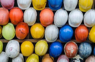 Do hard hats have an expiry date?